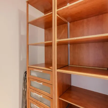 Bright Near Metro Line 3 And Shops * Bagnolet