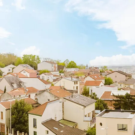 Apartment Bright Near Metro Line 3 And Shops Bagnolet
